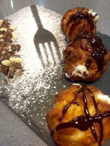 Profiteroles