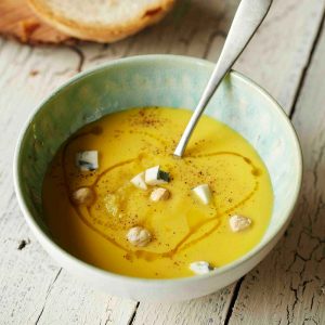 Butternut Squash & Pear cream with Hazelnuts