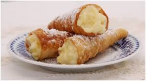 Cañas fritas rellenas de crema